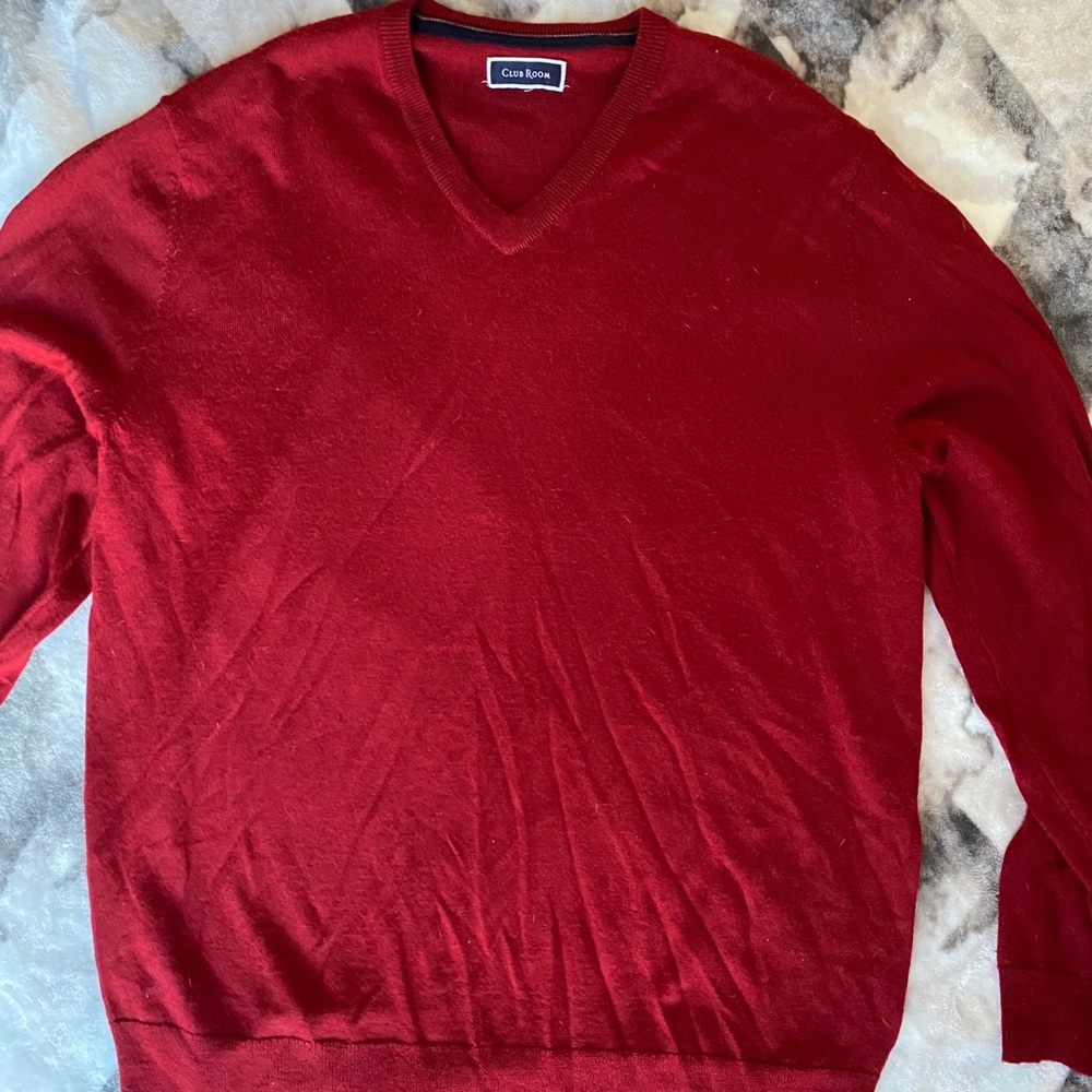 V neck sweater